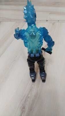 большая редкая фигурка iceman MAN "ANTI FREEZE" от Hasbro marvel 2002!