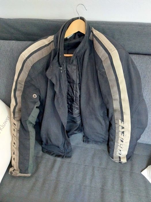 Blusão Daynese pouco uso