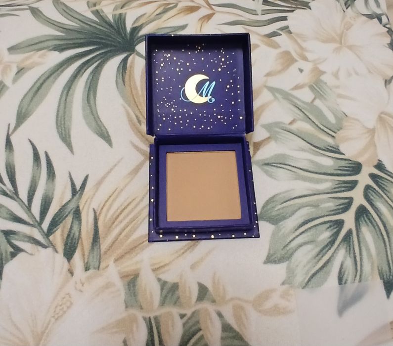 Moonish natural bronzer light tan