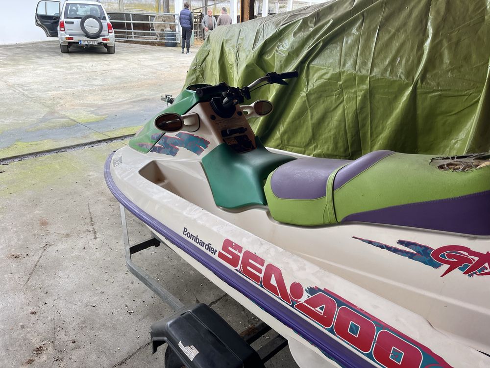 Bombardier Sea-Doo GTX (com docomentos e atrelado)