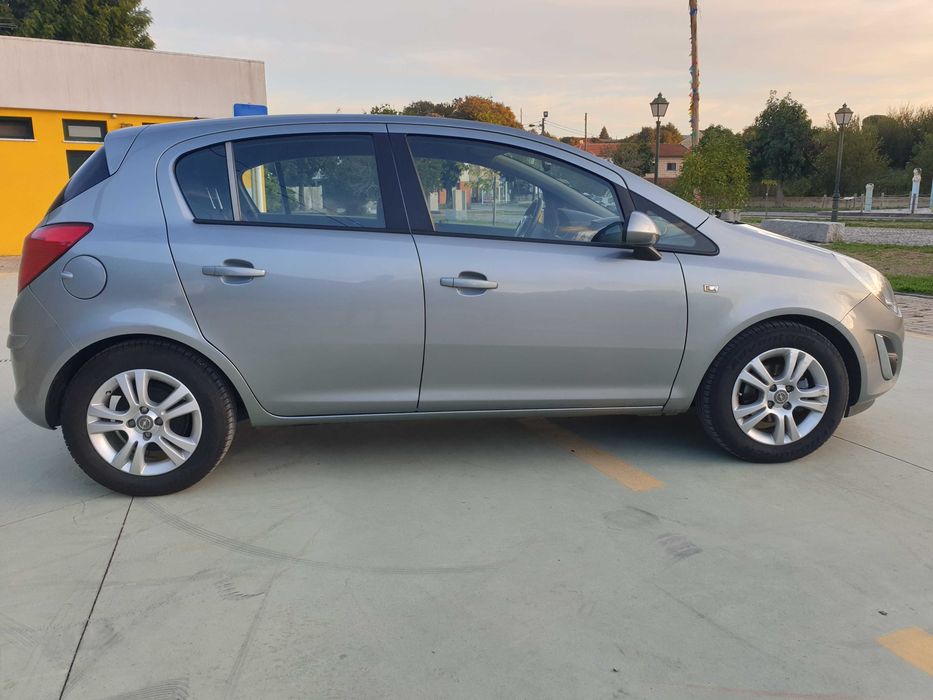 OPEL Corsa 1.2 Gasolina