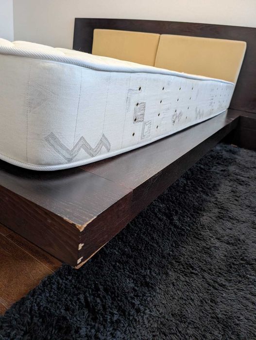 Cama Casal, cor Wengué, c/ 2 mesinhas de cabeceira