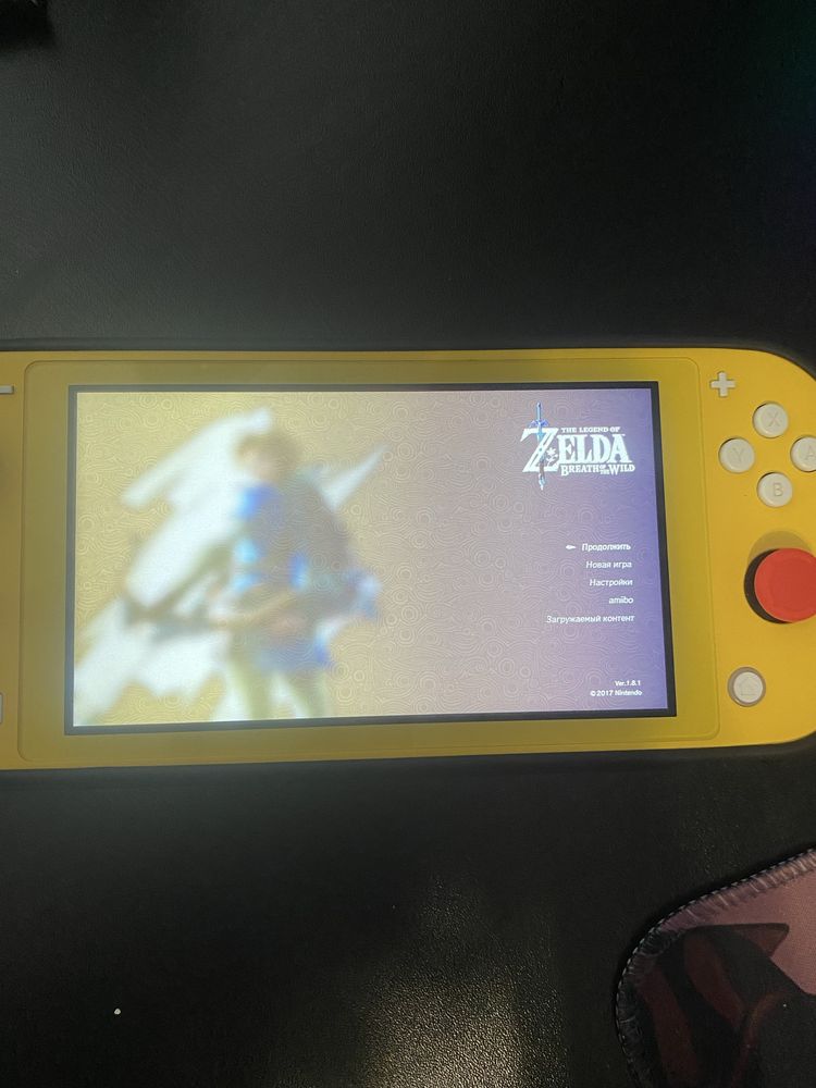 Nintendo Switch Lite + гра Zelda + чохол