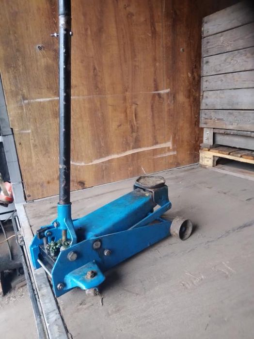 Sprzedam podnośnik żaba