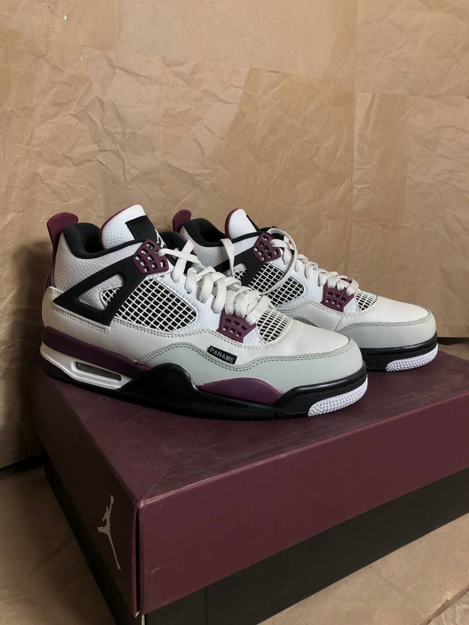 Nike Paris Saint-Germain x Air Jordan 4 Retro  Bordeaux