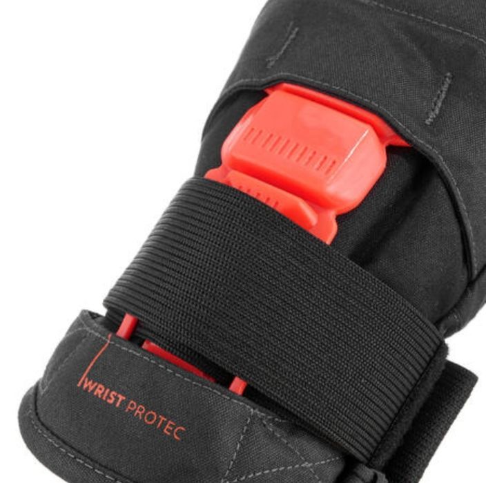 Рукавиці дитячі 500 Protect для сноубордингу чорні/помаранчеві