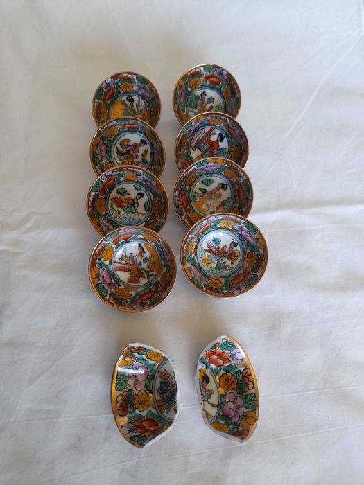 Conjunto incompleto taças antigas porcelana chinesa