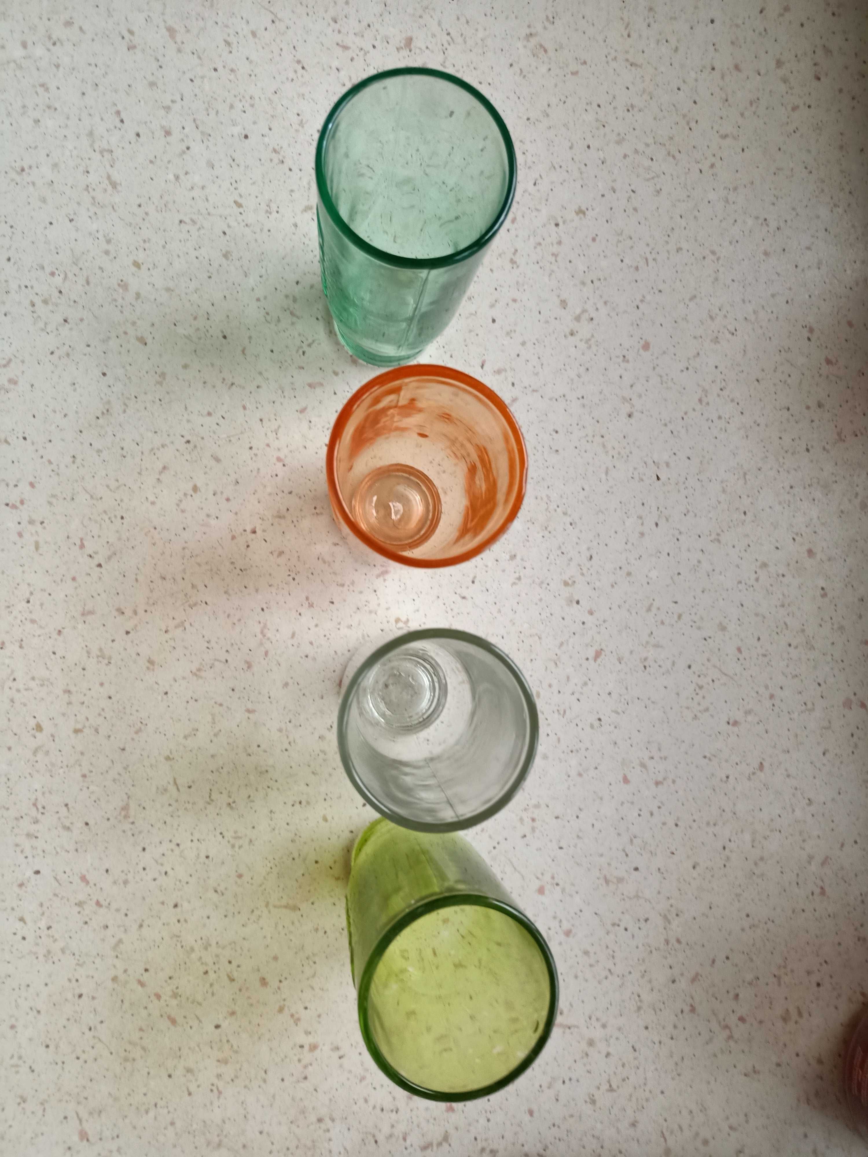 4 szklanki Frugo