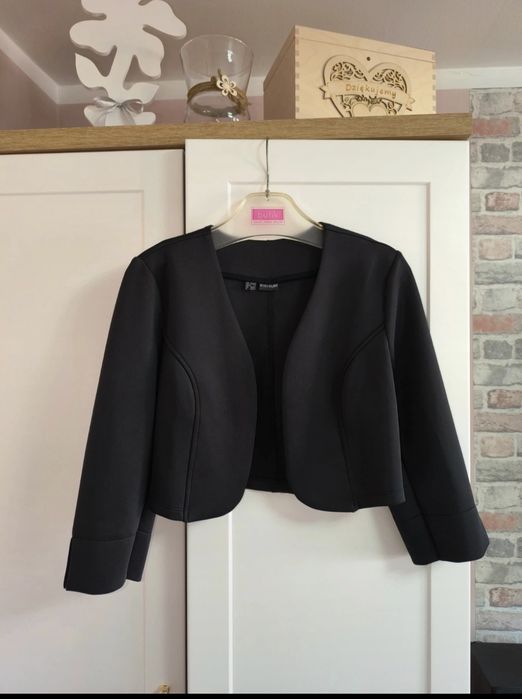 Elegancka krótka marynarka czarna bolerko - Bodyflirt r. S/M