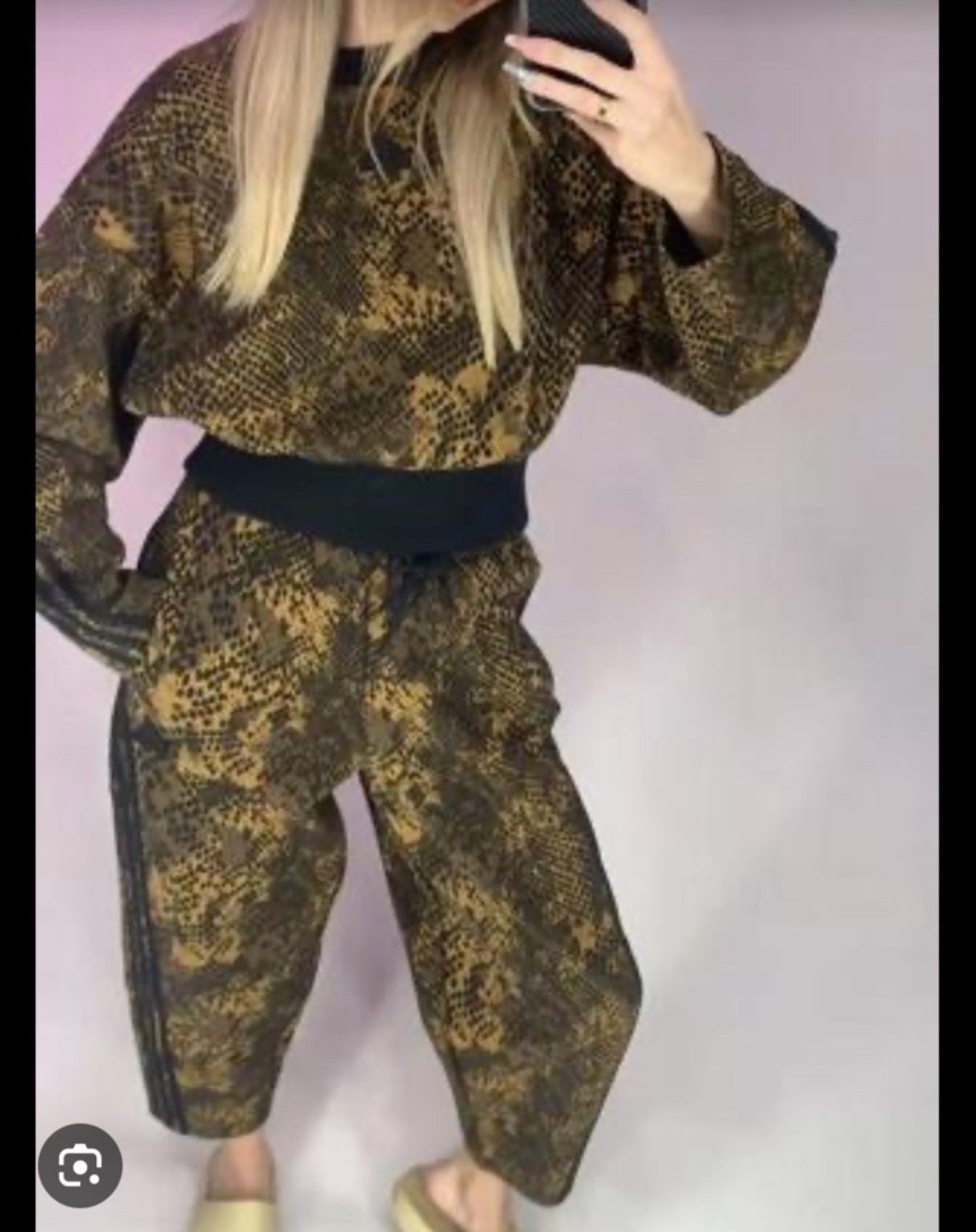 Жіночій спортивний костюм adidas original