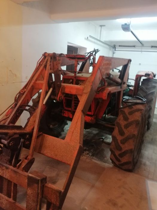 Vende-se. Tractor agrícola