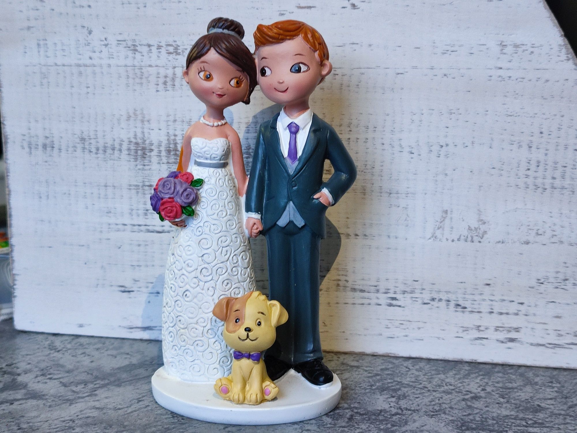 Zabawna figurka na tort weselny Dekora 16 cm, Para Młoda z pieskiem