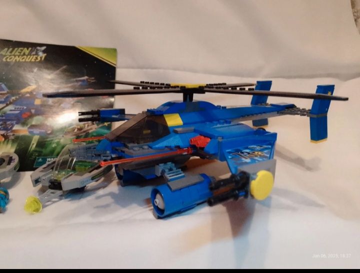 LEGO alien conquest 7067