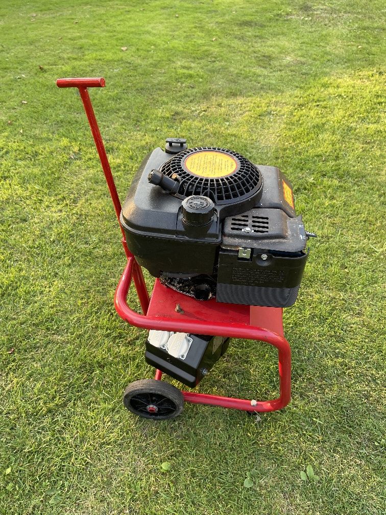 Бензогенератор  Briggs & Stratton