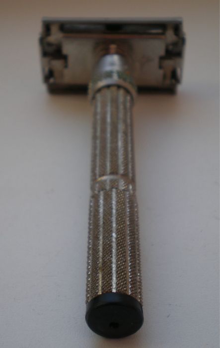 Бритвенный станок бритва "Ватра" в коробочке