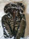 Kurtka lateks miss jacket z obfitym futrem - Nowa