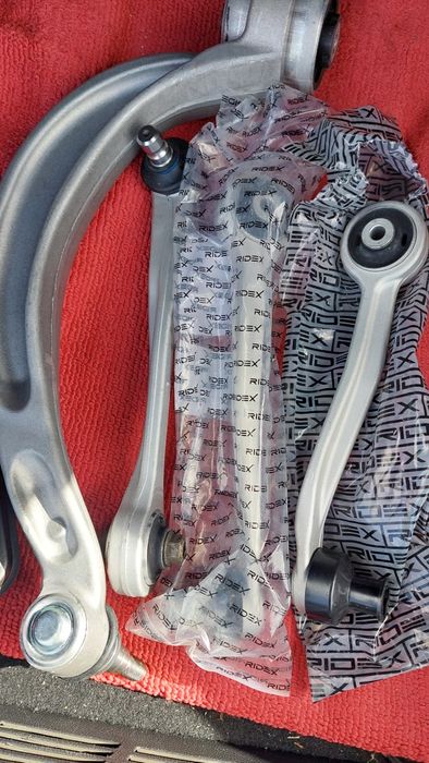 Peças para carro, direcção da Ridex.