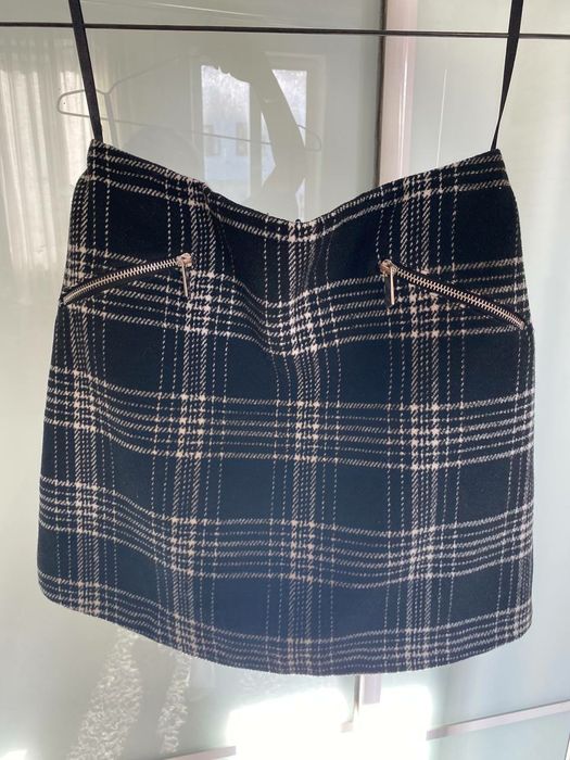 Спідниця жіноча чорна