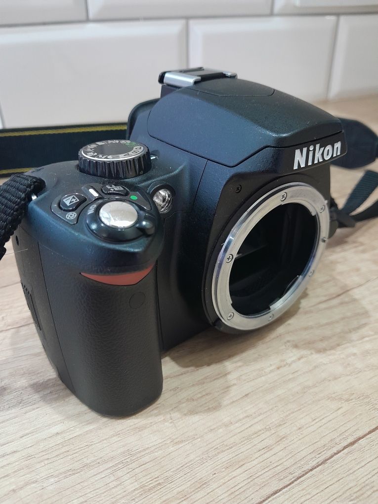 Nikon D60 (jak nowa) bardzo mały przebieg