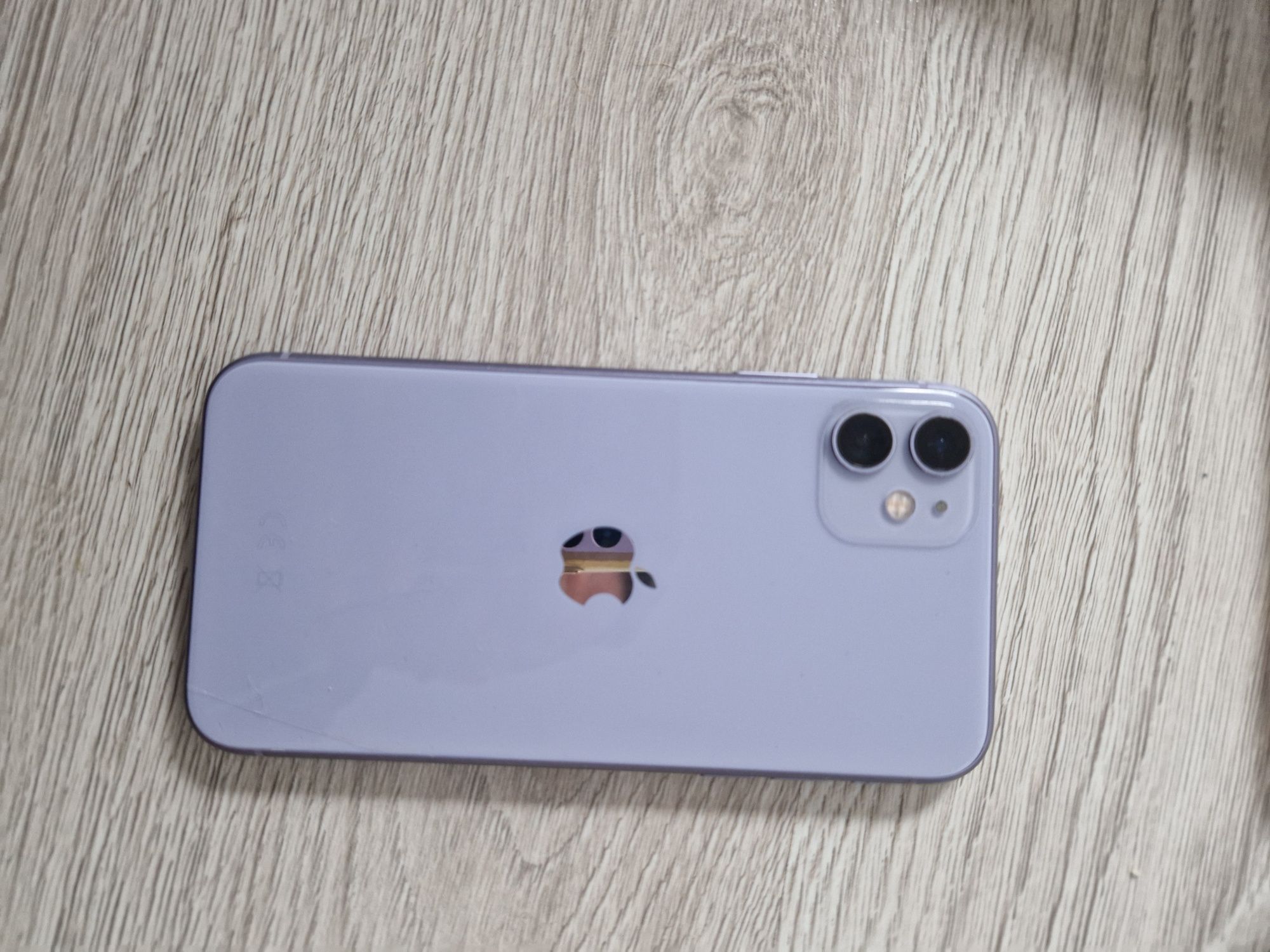 Iphone  11  jak nowy