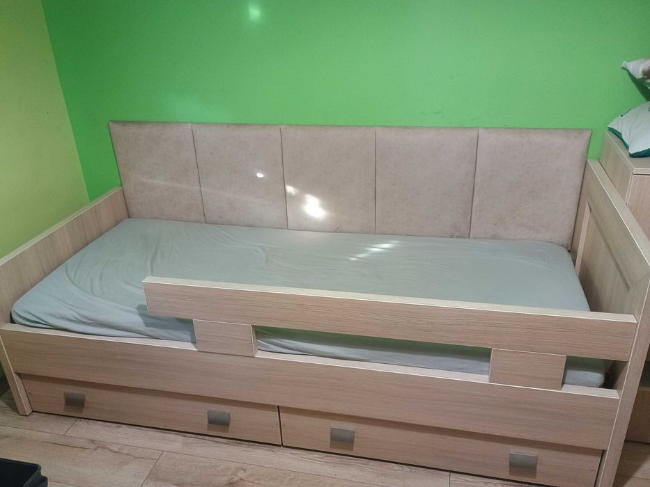 Zestaw mebli do pokoju dziecka
