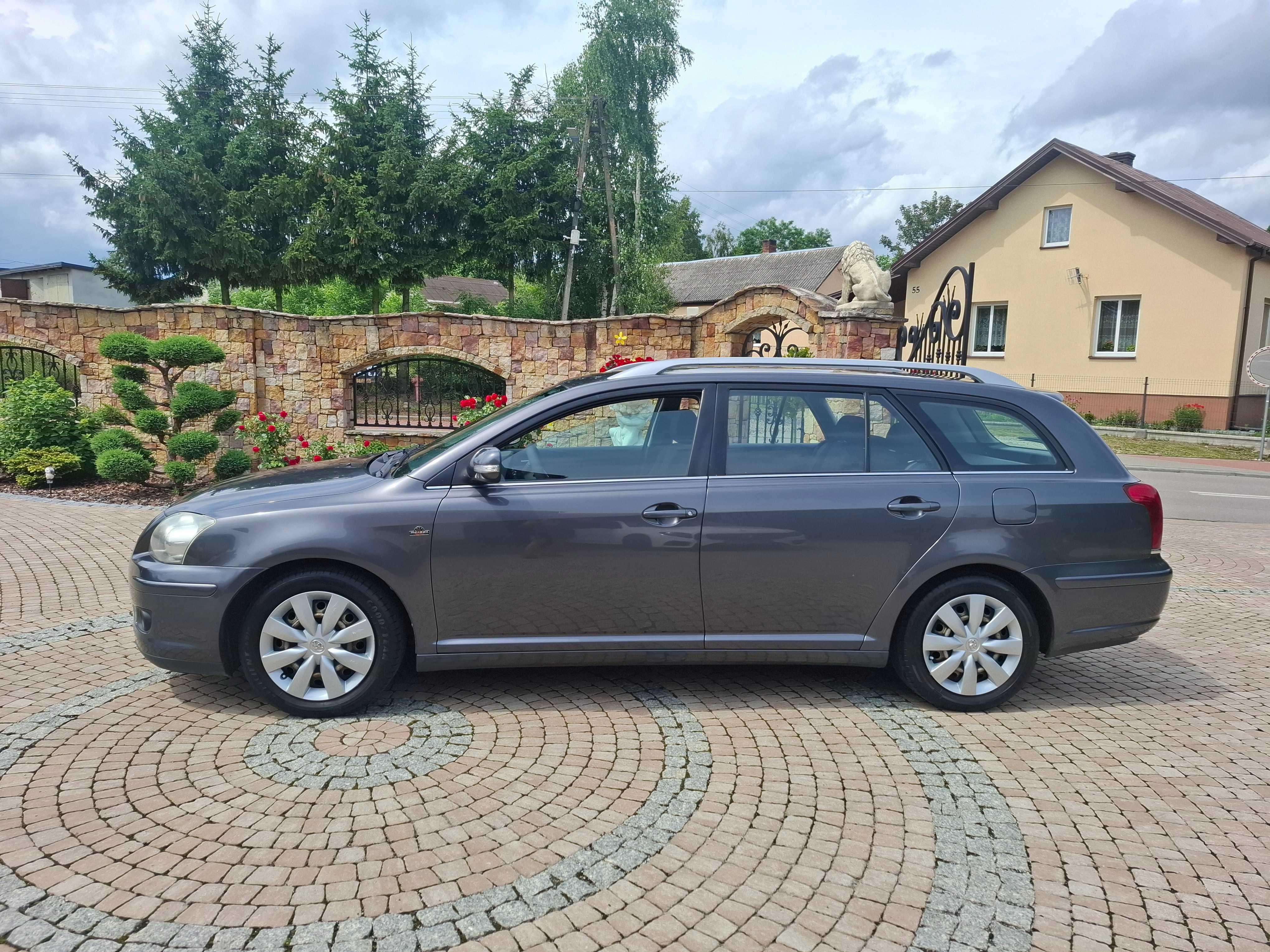 Toyota Avensis 1.8 Benzyna Bezwypadkowa