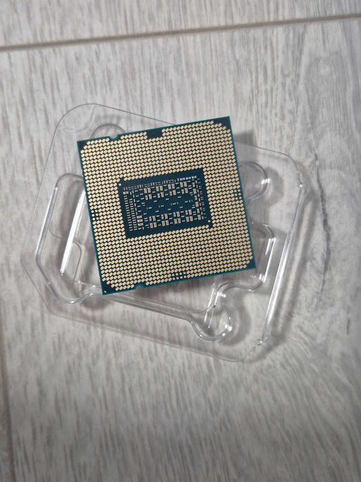s1200 процесор Intel Core i7-11700KF 5GHz 8ядер\16потоків. Trade-IN