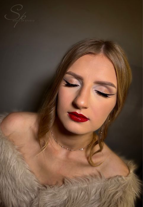 Makijaż okolicznościowy ślubny z dojazdem