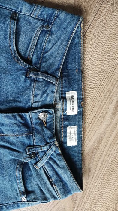 Nowe spodnie jeansowe skinny rurki 26/32 (xs) America today