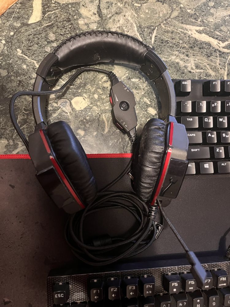 Механическая Клавиатура Bloody A4TECH,Hyperx Alloy fps pro,наушники