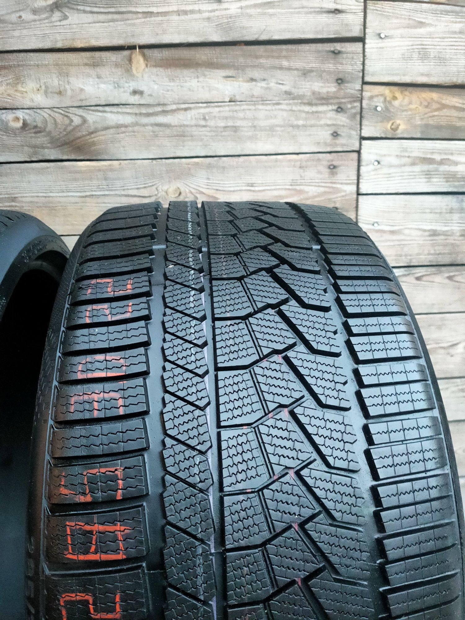 Зима 2шт 285/30R22 101W XL Continental WinterContact TS860S