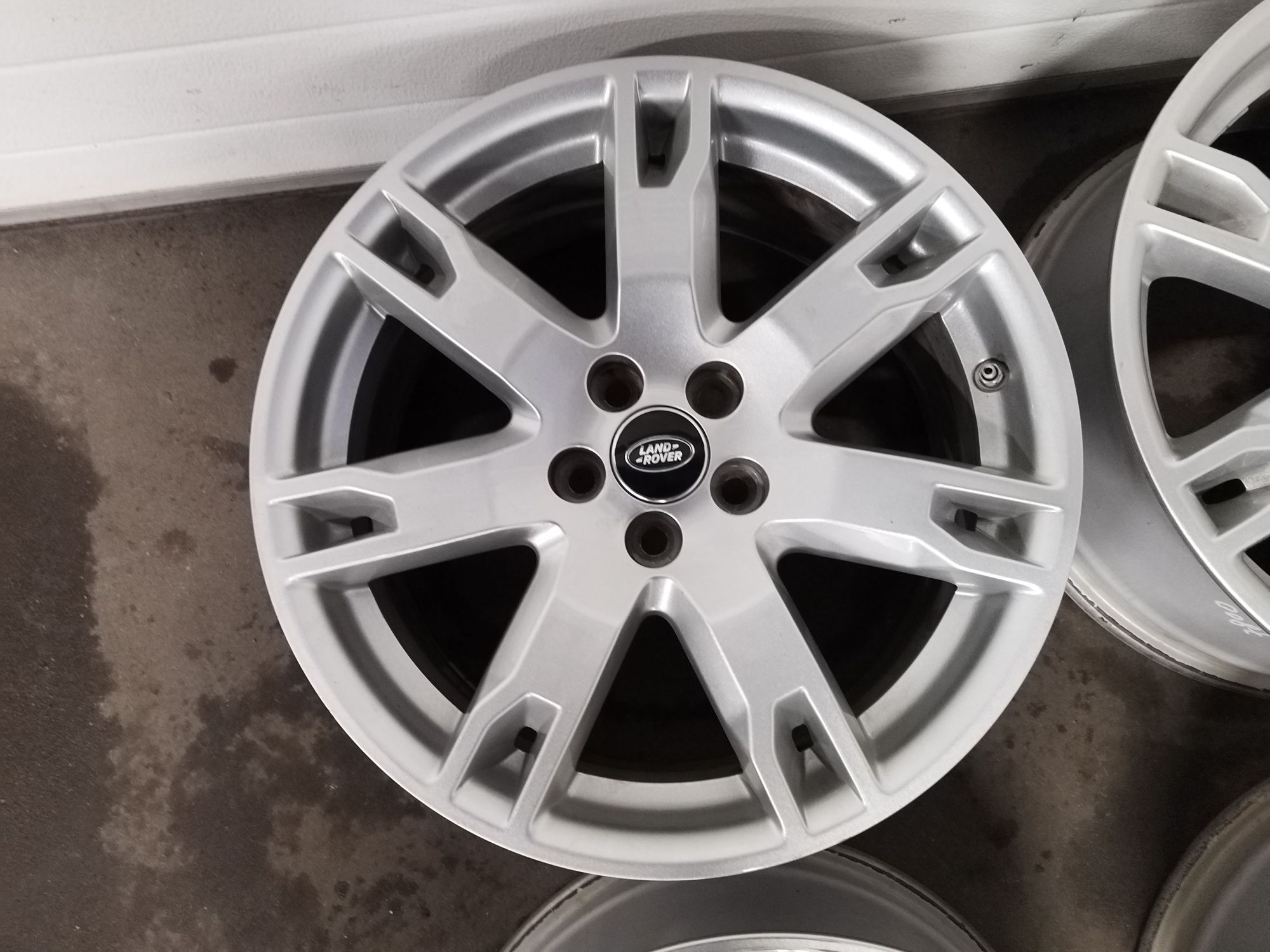 Alufelgi 18'' 5x108 Land Rover, Ford, Volvo