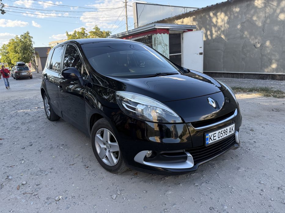 Продам RENAULT SCENIC в хорошем состоянии