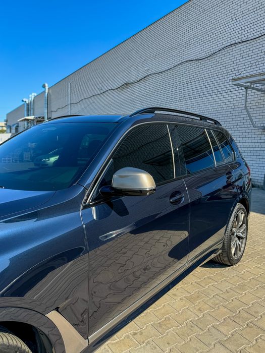 Продам BMW X7 M50D
