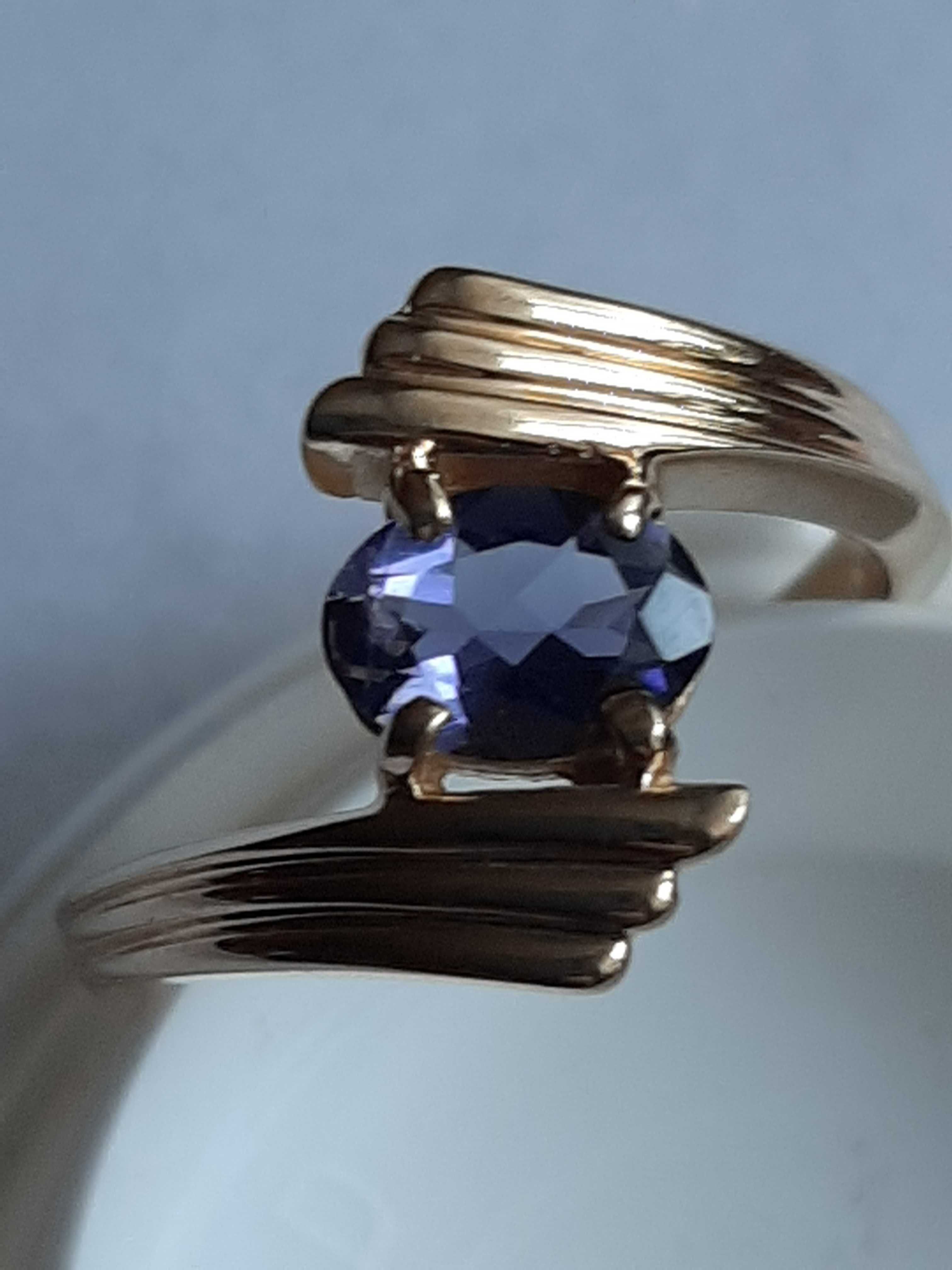 Pierścionek Damski Żółte Złoto 585 (14k) Duży Tanzanite