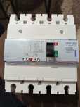 Legrand Wyłącznik mocy DPX 250
