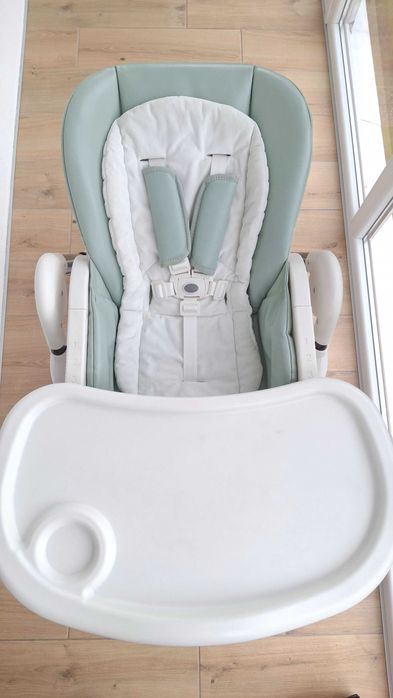 Стільчик для годування