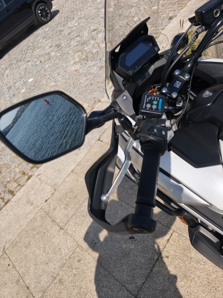 Honda NC750X, em excelente estado