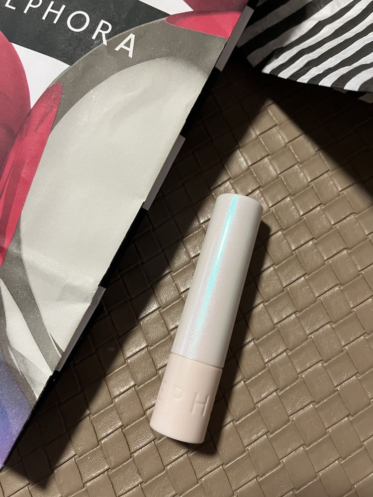 Pomadka brokatowa Sephora About tah shine. 19 różowa z refleksami