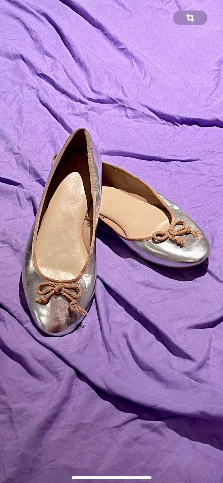 Sapatos  e roupa