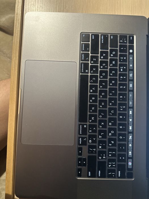Macbook pro 16 i9