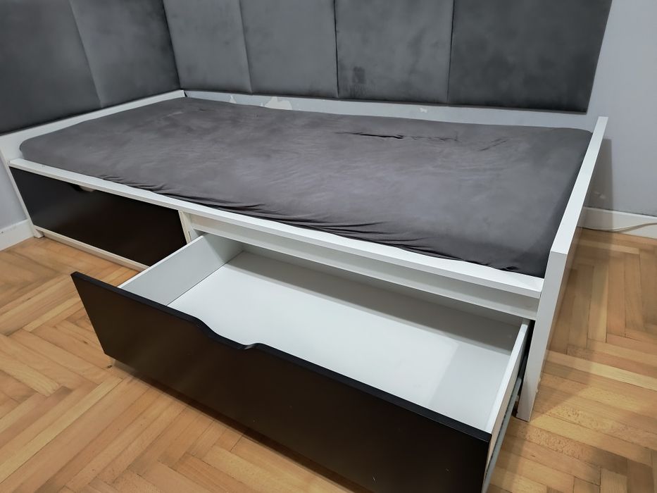 Łóżko z szufladami IKEA (flaxa)