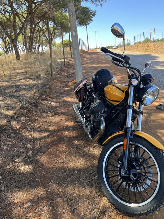 Motoguzzi v9 roamer 2016