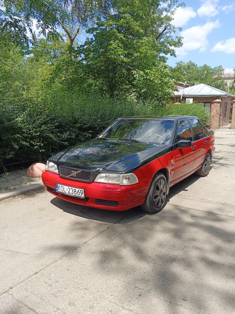Продам Volvo S70 2000 року випуску