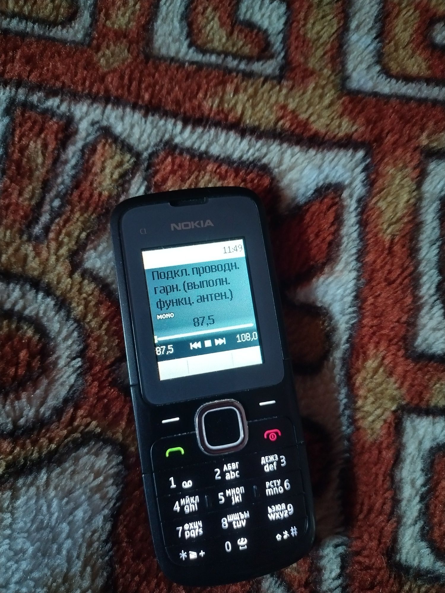 Продам телефончик Nokia C1-01