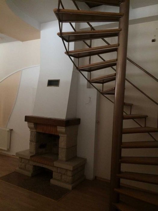 Оренда офісного приміщення по вул. Джерельна центр