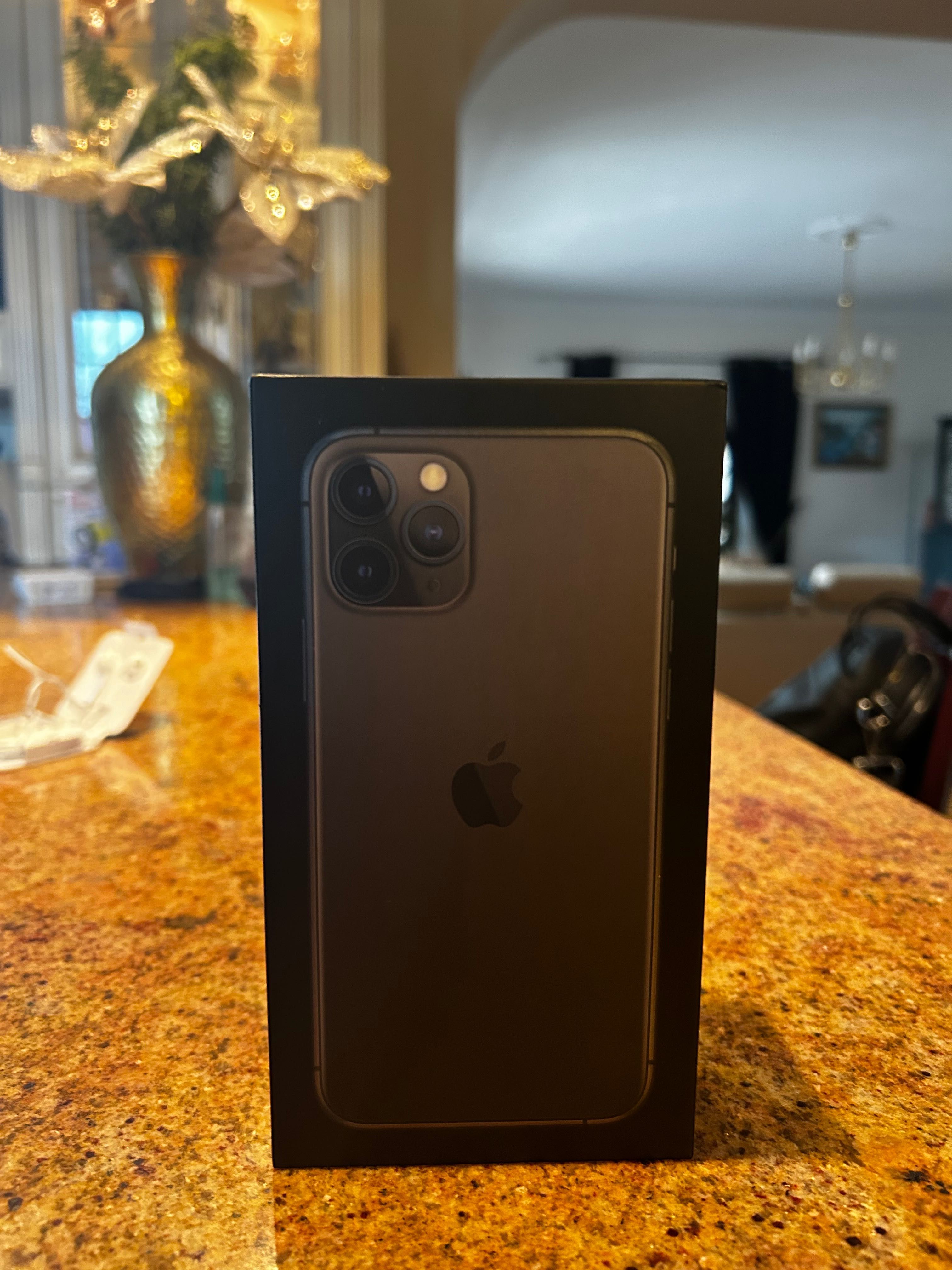 Opakowanie box iPhone 11 Pro