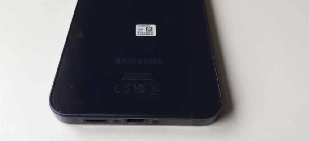 Samsung Galaxy A55 5G 8/128 GB Navy, wodoszczelny, od kobiety, OKAZJA!