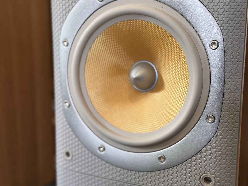 Bowers Wilkins b&w 602s3 b&w kolumny podstawkowe monitory