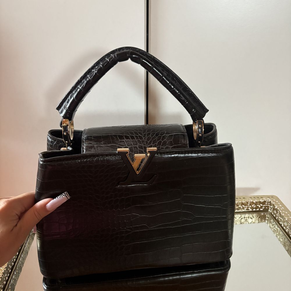 Louis vuitton torebka czarna kuferek lv